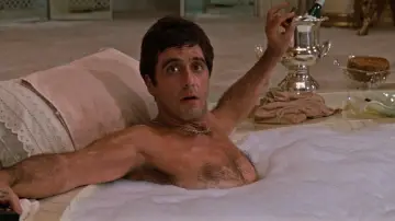 Backdrop to the movie "Scarface" #556301