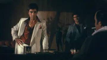 Backdrop to the movie "Scarface" #556341