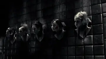 Backdrop to the movie "Sin City" #1216380