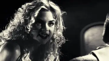 Backdrop to the movie "Sin City" #1216391