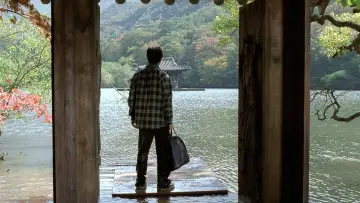 Backdrop to the movie "Spring, Summer, Fall, Winter... and Spring" #980182