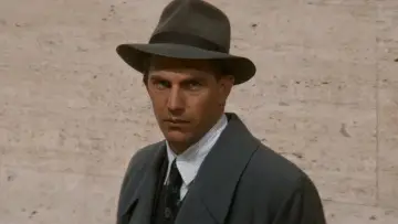 Backdrop to the movie "The Untouchables" #630683