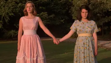 Backdrop to the movie "Heavenly Creatures" #882748