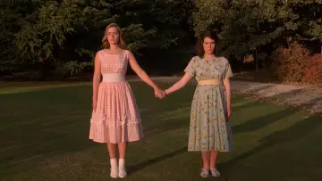 Backdrop to the movie "Heavenly Creatures" #882763