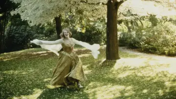 Backdrop to the movie "Heavenly Creatures" #882771