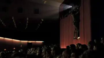 Backdrop to the movie "Mr. Bean