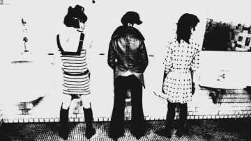Backdrop to the movie "Funeral Parade of Roses" #872090