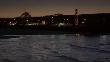 Backdrop to the movie "The Lost Boys" #1628502