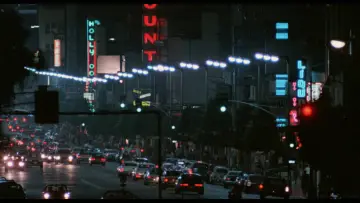 Backdrop to the movie "Angel" #1585140