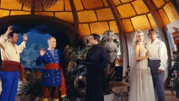 Backdrop to the movie "Fantomas Unleashed" #995402