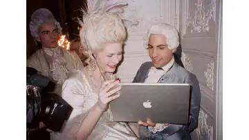 Backdrop to the movie "Marie Antoinette" #969155