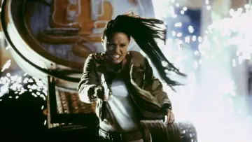 Backdrop to the movie "Lara Croft: Tomb Raider - The Cradle of Life" #703101