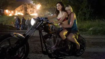Backdrop to the movie "Planet Terror" #702207