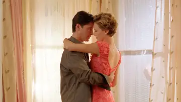 Backdrop to the movie "Sweet November" #611880