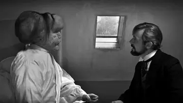 Backdrop to the movie "The Elephant Man" #681227