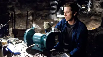 Backdrop to the movie "Batman Begins" #1892785