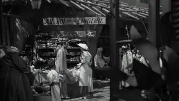 Backdrop to the movie "Casablanca" #838487