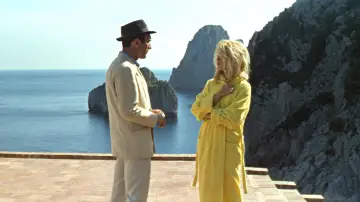 Backdrop to the movie "Contempt" #1176776