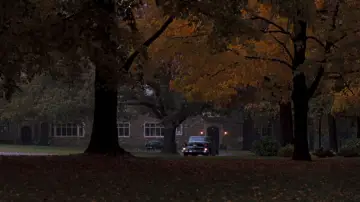 Backdrop to the movie "Dead Poets Society" #573920