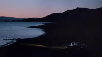 Backdrop to the movie "Desert Hearts" #1075726