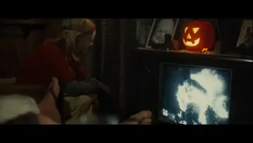 Backdrop to the movie "Halloween" #1532924