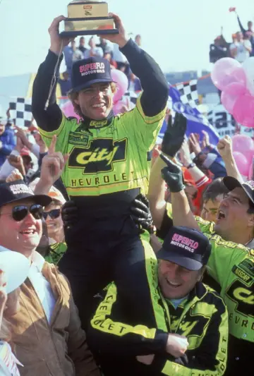 Poster to the movie "Days of Thunder" #733160