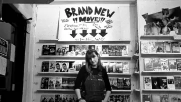 Backdrop to the movie "Clerks" #623171