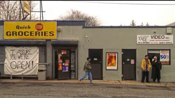 Backdrop to the movie "Jay and Silent Bob Strike Back" #1799617