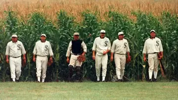 Backdrop to the movie "Field of Dreams" #719592