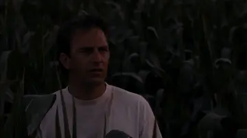 Backdrop to the movie "Field of Dreams" #719598