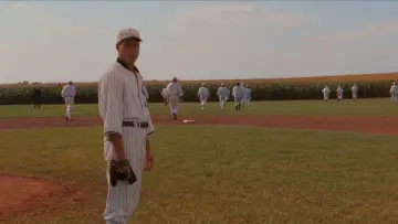 Backdrop to the movie "Field of Dreams" #965911