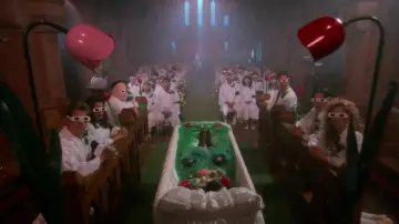 Backdrop to the movie "Heathers" #854803