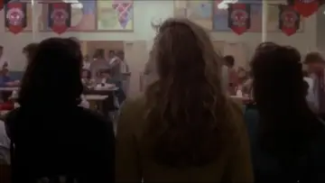 Backdrop to the movie "Heathers" #854835