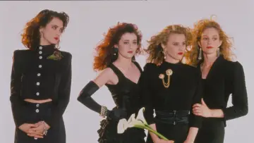 Backdrop to the movie "Heathers" #968528
