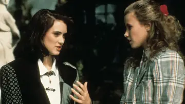 Backdrop to the movie "Heathers" #968529