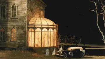 Backdrop to the movie "Addams Family Values" #684856