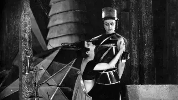 Backdrop to the movie "Aelita: Queen of Mars" #1840816