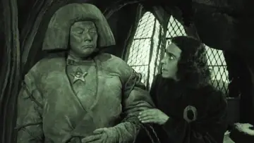 Backdrop to the movie "The Golem: How He Came into the World" #1047592