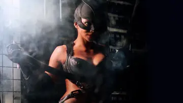 Backdrop to the movie "Catwoman" #743031