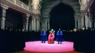 Backdrop to the movie "Eyes Wide Shut" #960467