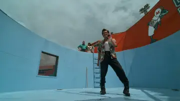 Backdrop to the movie "Ace Ventura: Pet Detective" #1198760