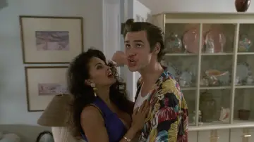 Backdrop to the movie "Ace Ventura: Pet Detective" #1198763