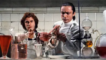 Backdrop to the movie "Flesh for Frankenstein" #1059779