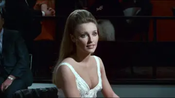 Backdrop to the movie "Valley of the Dolls" #1275938