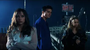 Backdrop to the movie "I Know What You Did Last Summer" #1207921