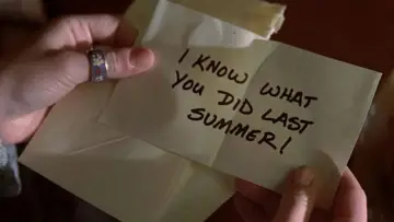 Backdrop to the movie "I Know What You Did Last Summer" #694634