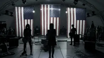 Backdrop to the movie "I