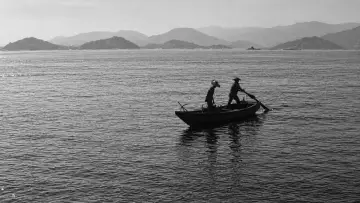 Backdrop to the movie "The Naked Island" #1635255