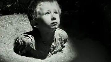 Backdrop to the movie "Schindler