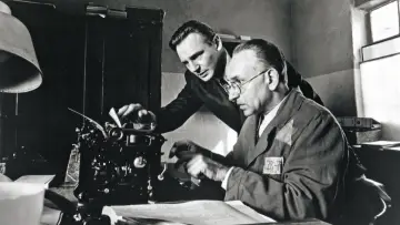 Backdrop to the movie "Schindler